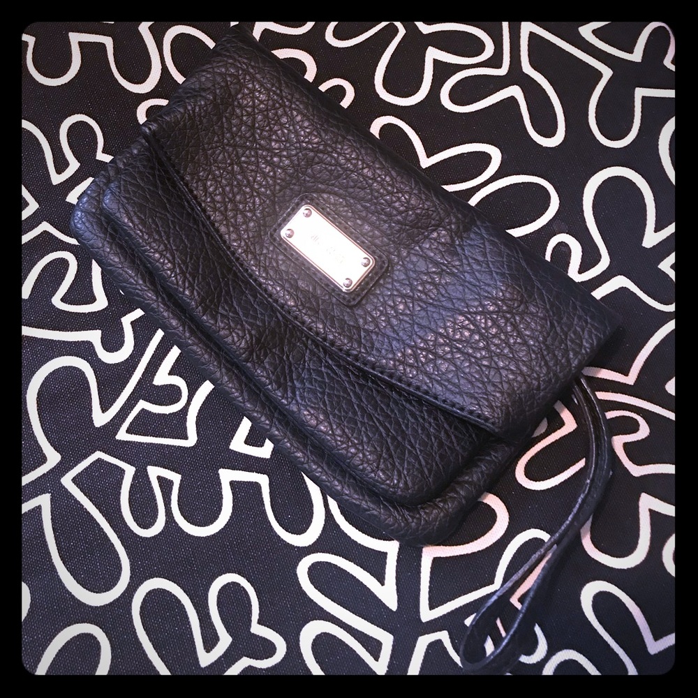 Crossbody Wristlet
